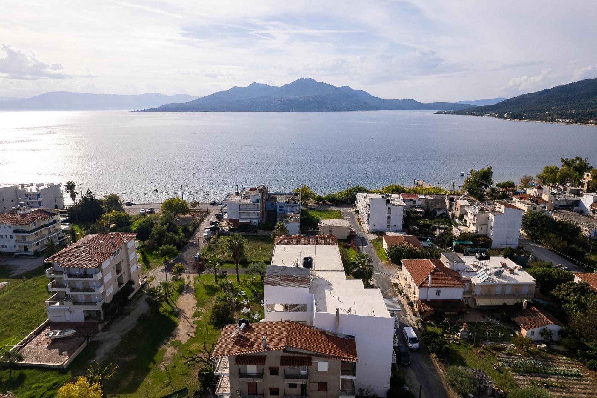 Zoe Seaside Apartamento Loutra Edipsou  Exterior foto